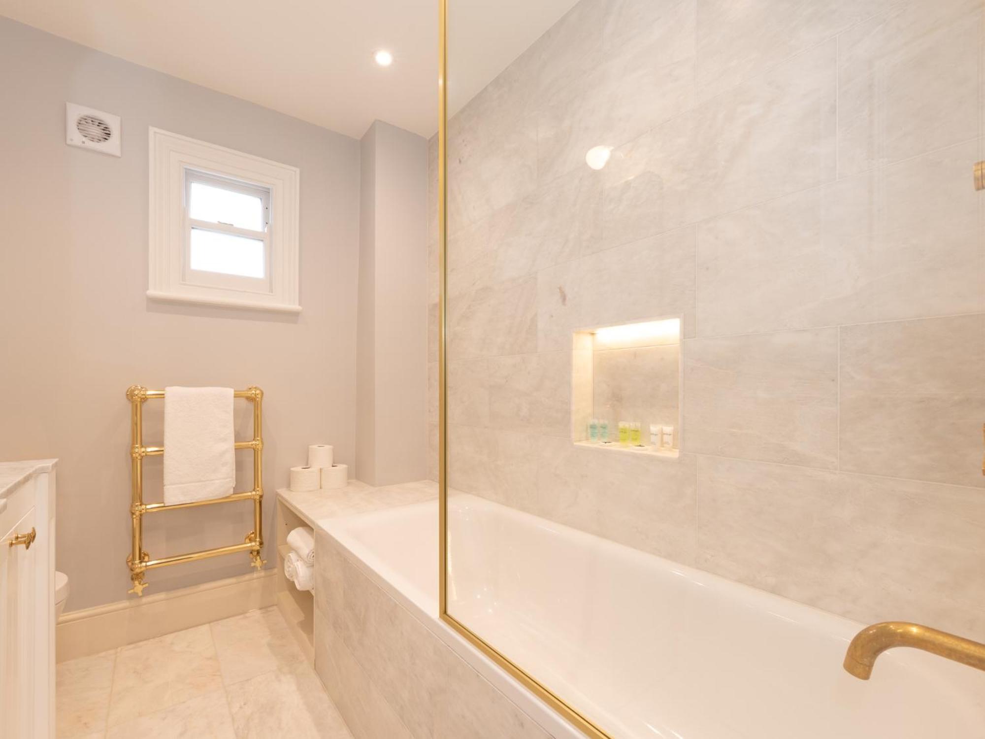 Pass The Keys Elegant 3bedroom Flat In The Heart Of Notting Hill *